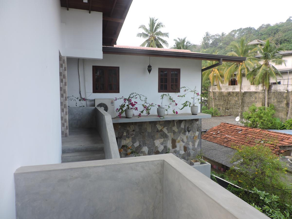 Asantha Guest House Unawatuna Exterior foto